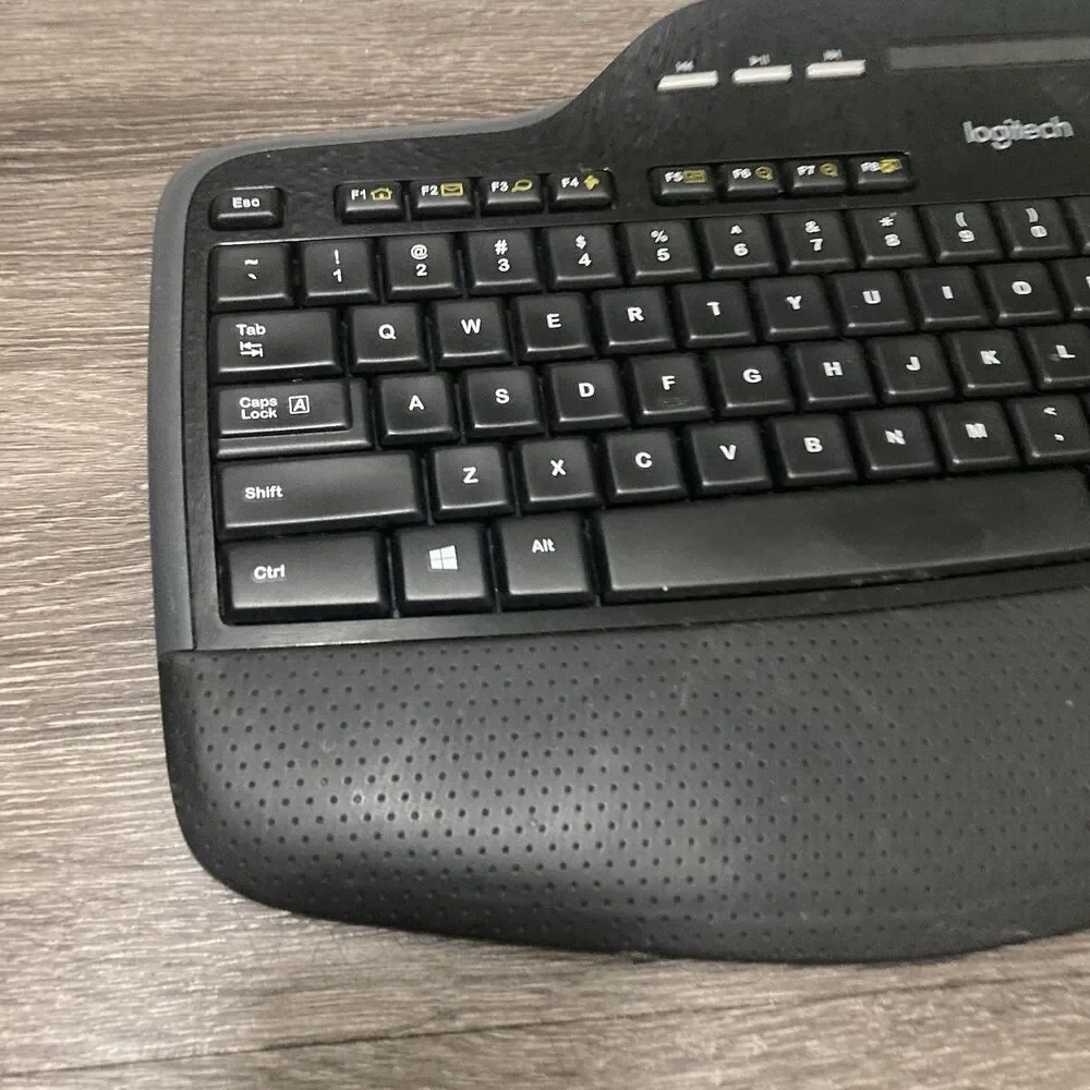 Logitech MK710 Wireless Keyboard